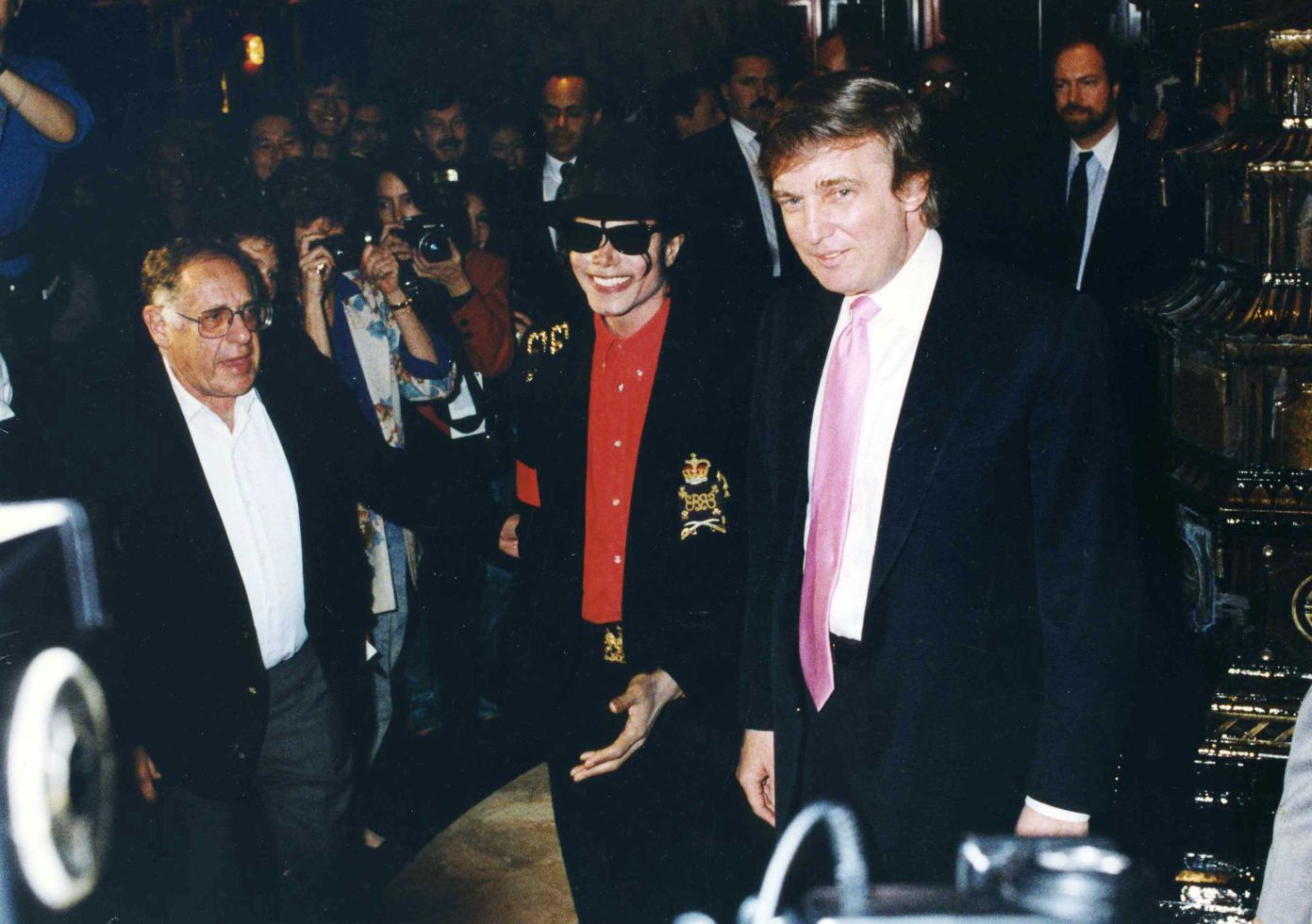 Taj Mahal Opening 4.jpg